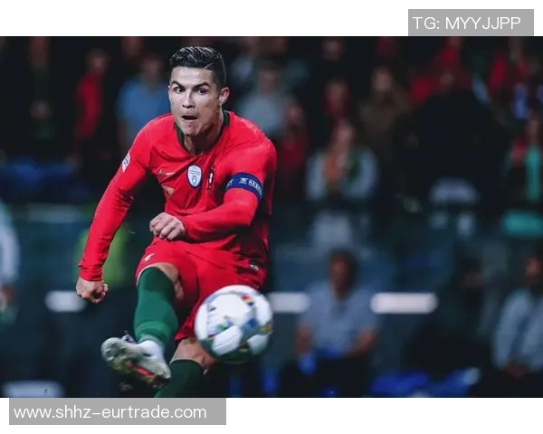 足球巨星C罗的传奇生涯与辉煌成就全景回顾